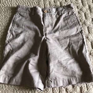 Boys vineyard vine shorts